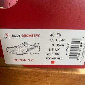 Specialized Recon 3.0 Cycling Shoes in Rocket Red